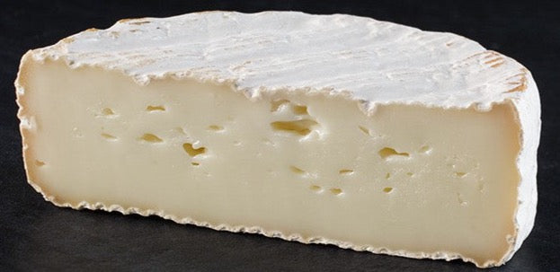 Soft surface ripened goat cheese 26% MF by La Mancha 180g